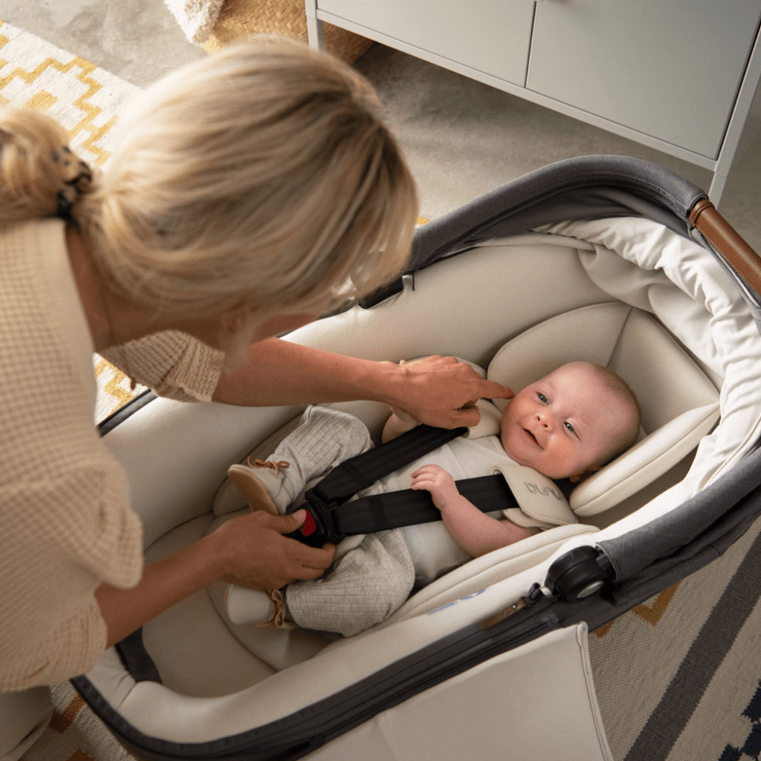 Nuna Cari NEXT Lay Flat Car Carrycot - Caviar