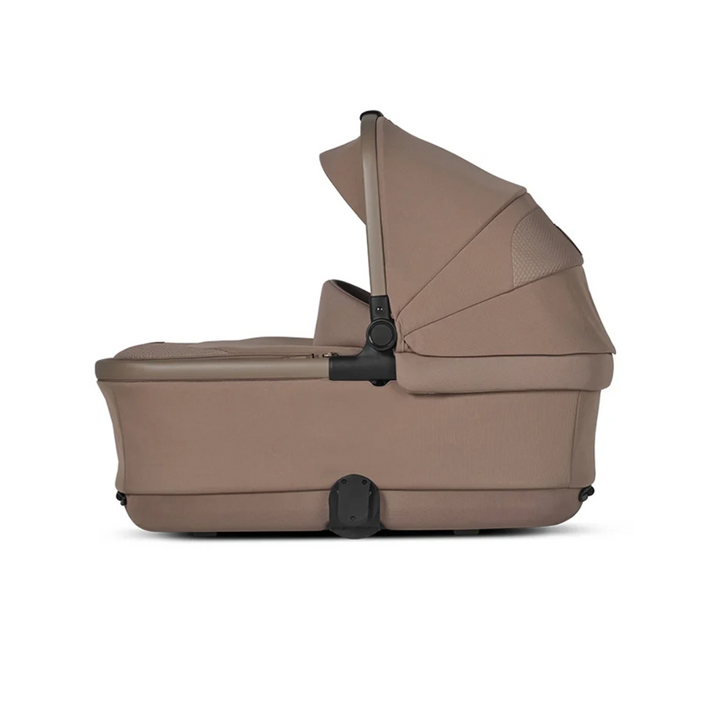 Silver Cross Dune 2/Reef 2 First Bed Folding Carrycot - Mocha