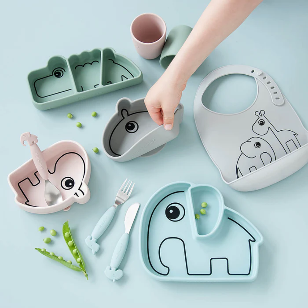 Done by Deer Silicone Stick & Stay Snack Plate - Croco - Green